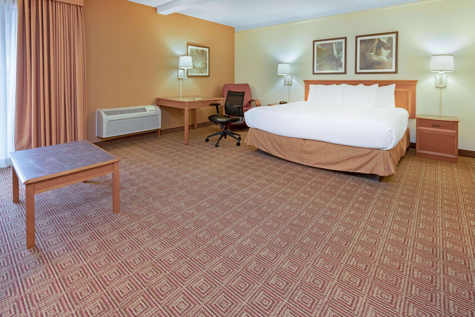 غرفة بسرير كينج لذوي الإعاقة، La Quinta Inn And Suites By Wyndham Salt Lake City Layton 4/4