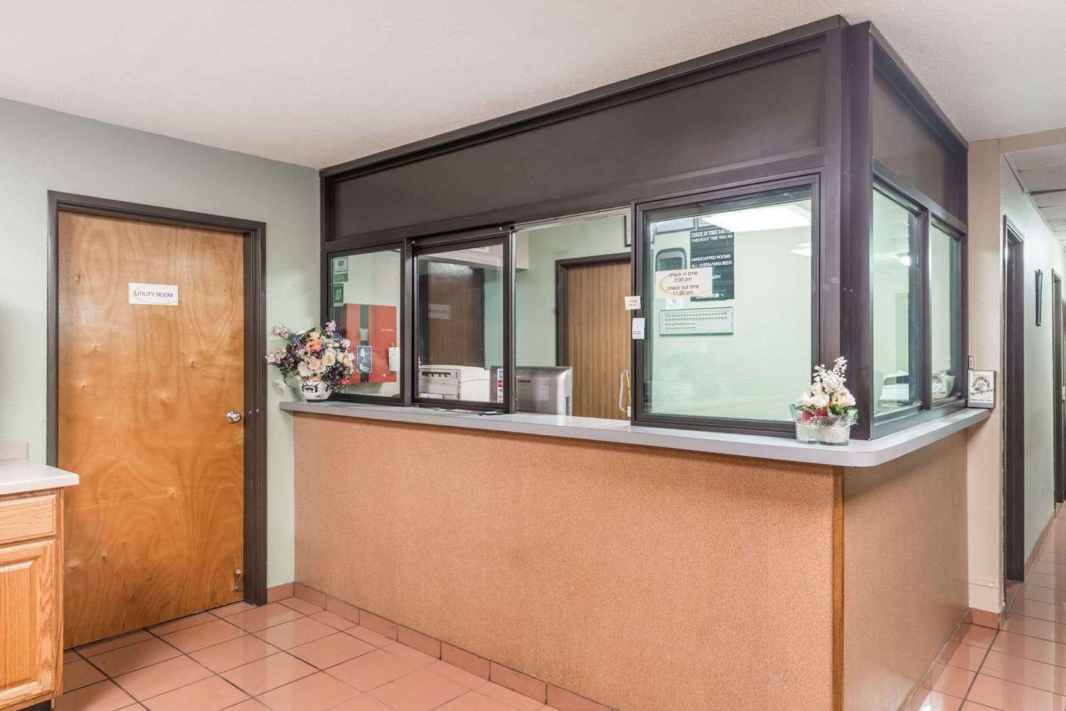 Super 8 by Wyndham O'Fallon MO/St. Louis Area 2/9
