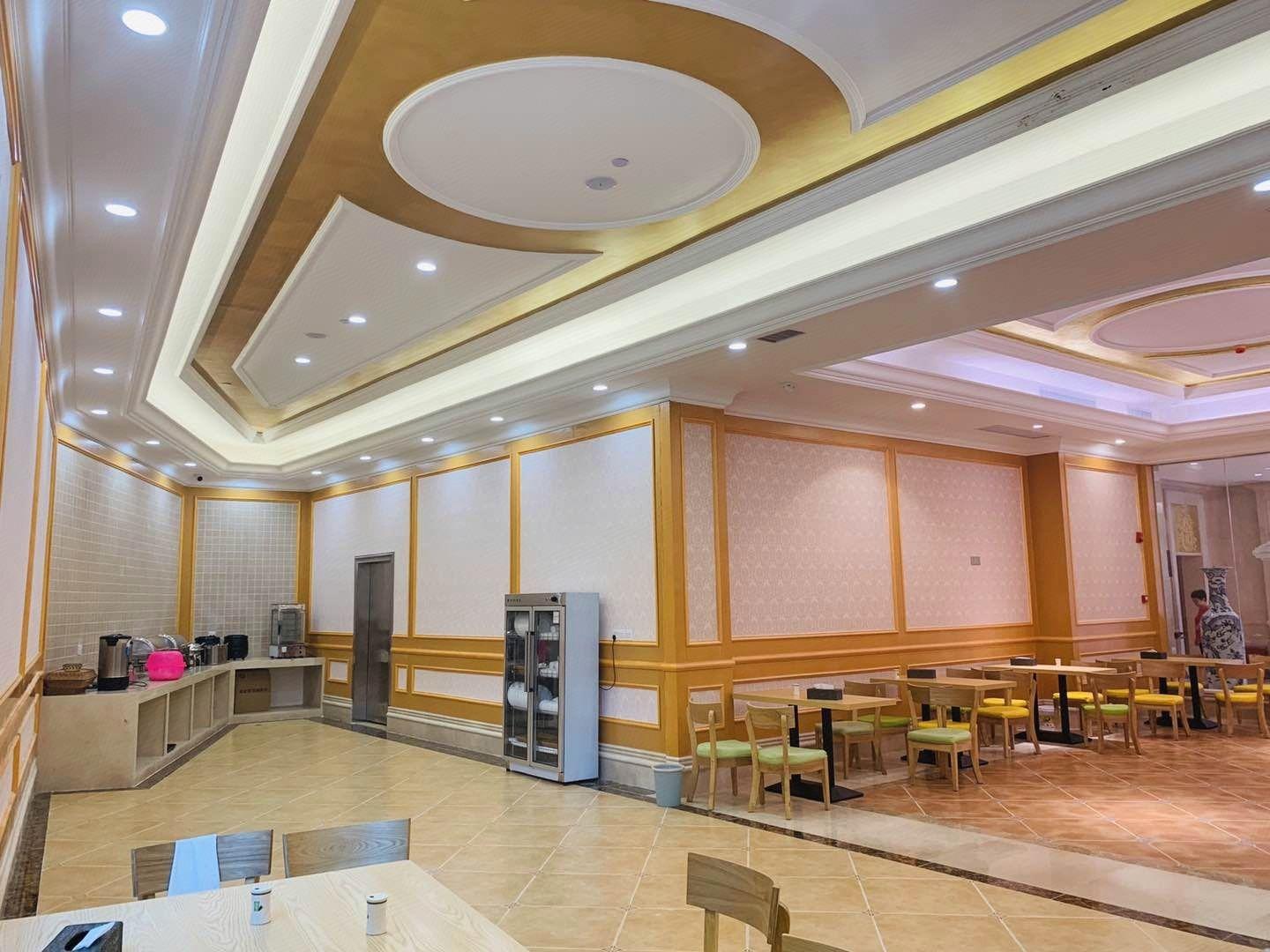 Vienna Hotel (Huizhoushi Lilin North Station) 44/58