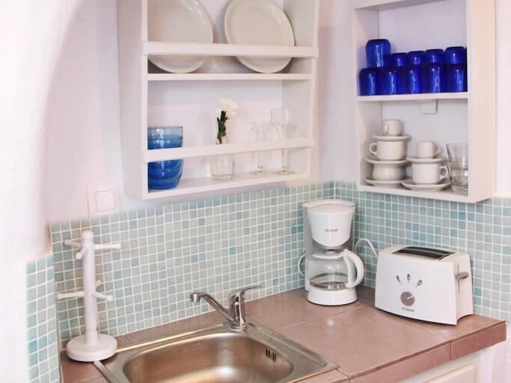 Blu Blanco Cave House 40/47
