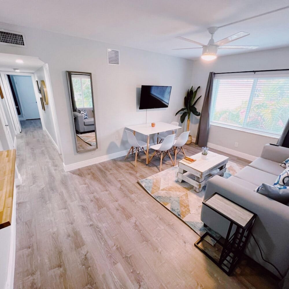 The Leeward Apartments By Lowkl 30/50