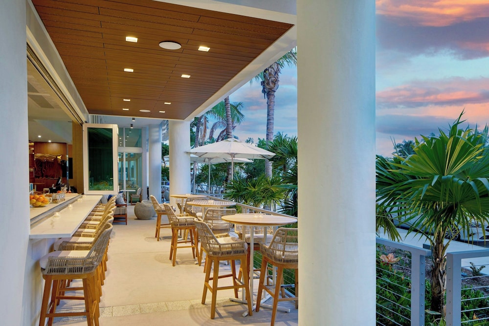 AC Hotel by Marriott Fort Lauderdale Beach 34/47