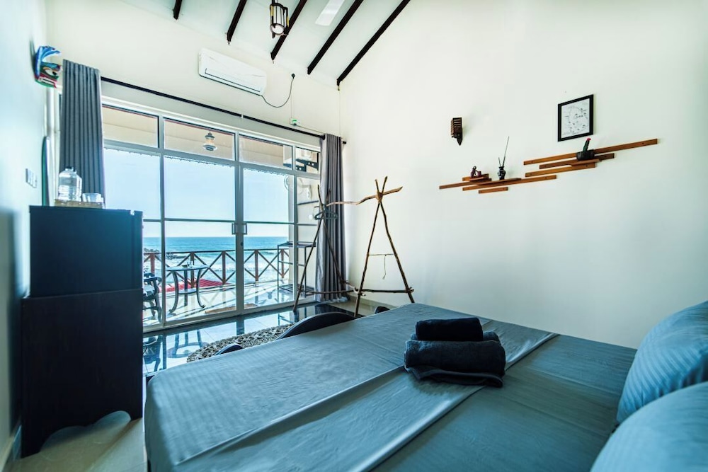New Bay View Villa 24/50