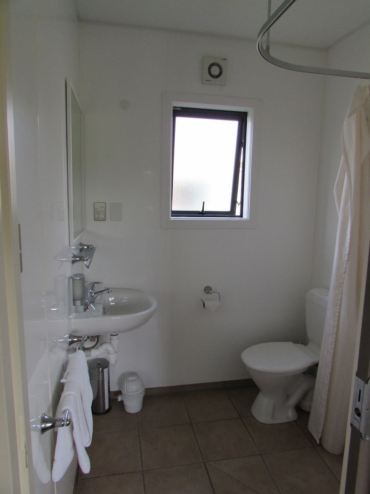 Dunedin Holiday Park &amp; Motels 46/47