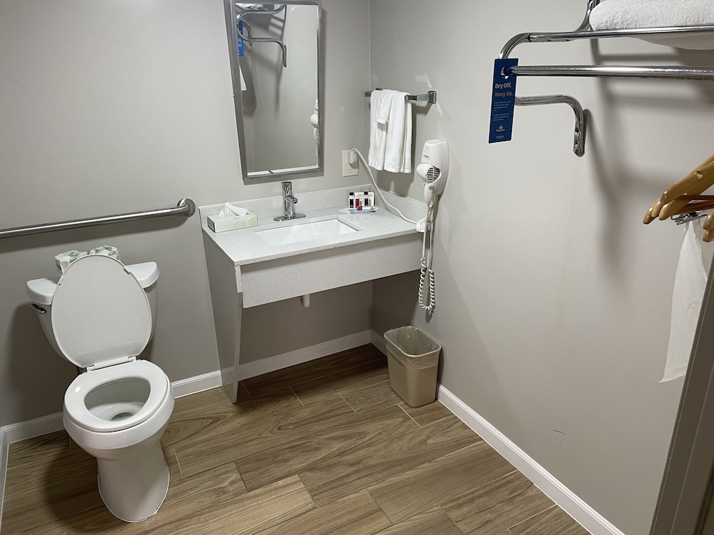 Days Inn by Wyndham Valdosta/Near Valdosta Mall 26/41