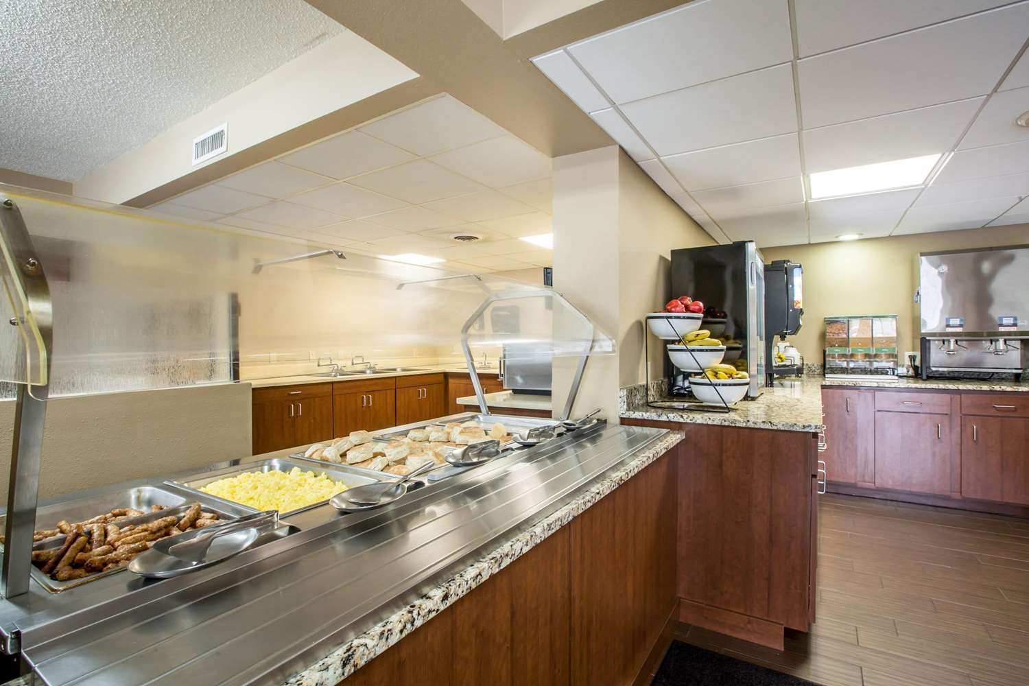 Comfort Inn Suites At Dollywood Lane 37/37
