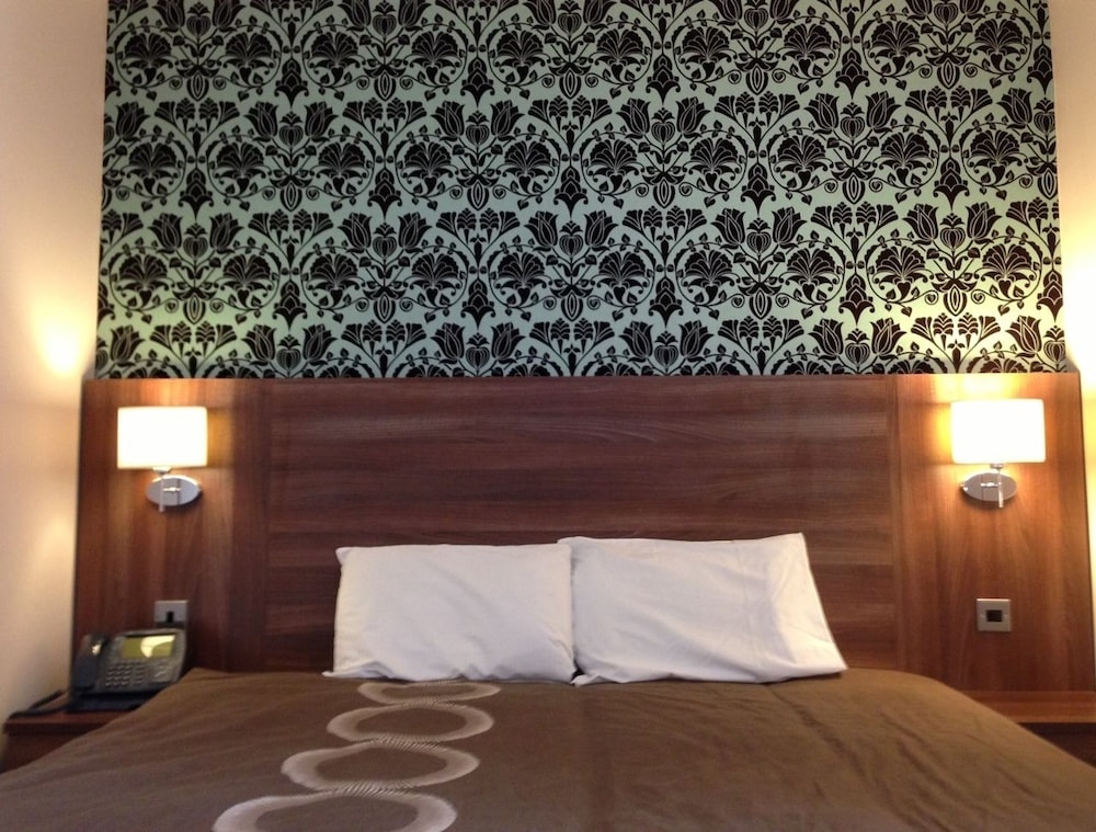 Ely House Hotel 22/40