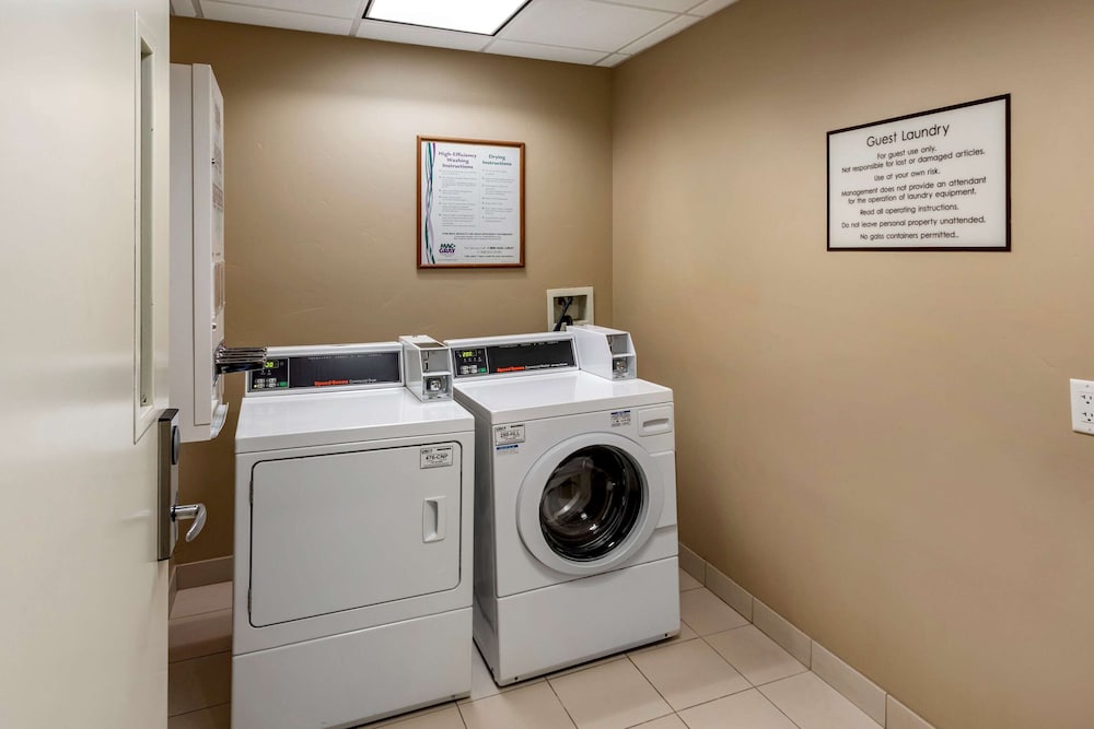Comfort Inn & Suites Tooele-Salt Lake City 15/34
