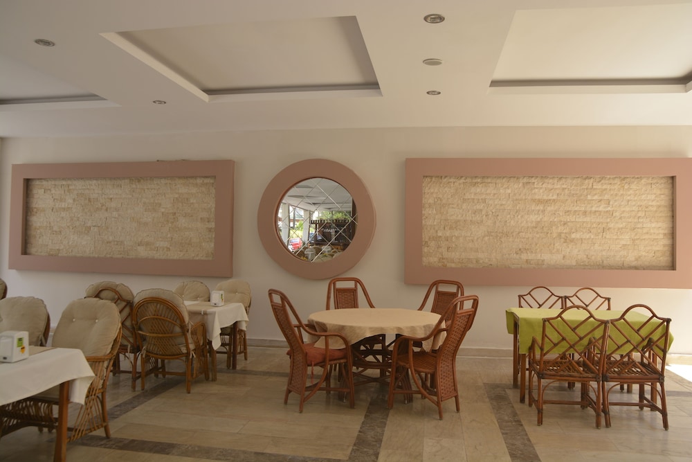 Saray Apart Hotel 11/16
