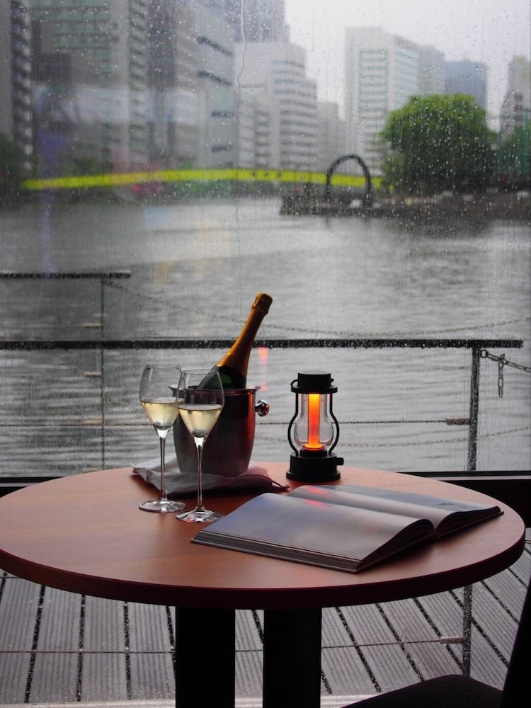 PETALS TOKYO - Floating Hotel 44/47