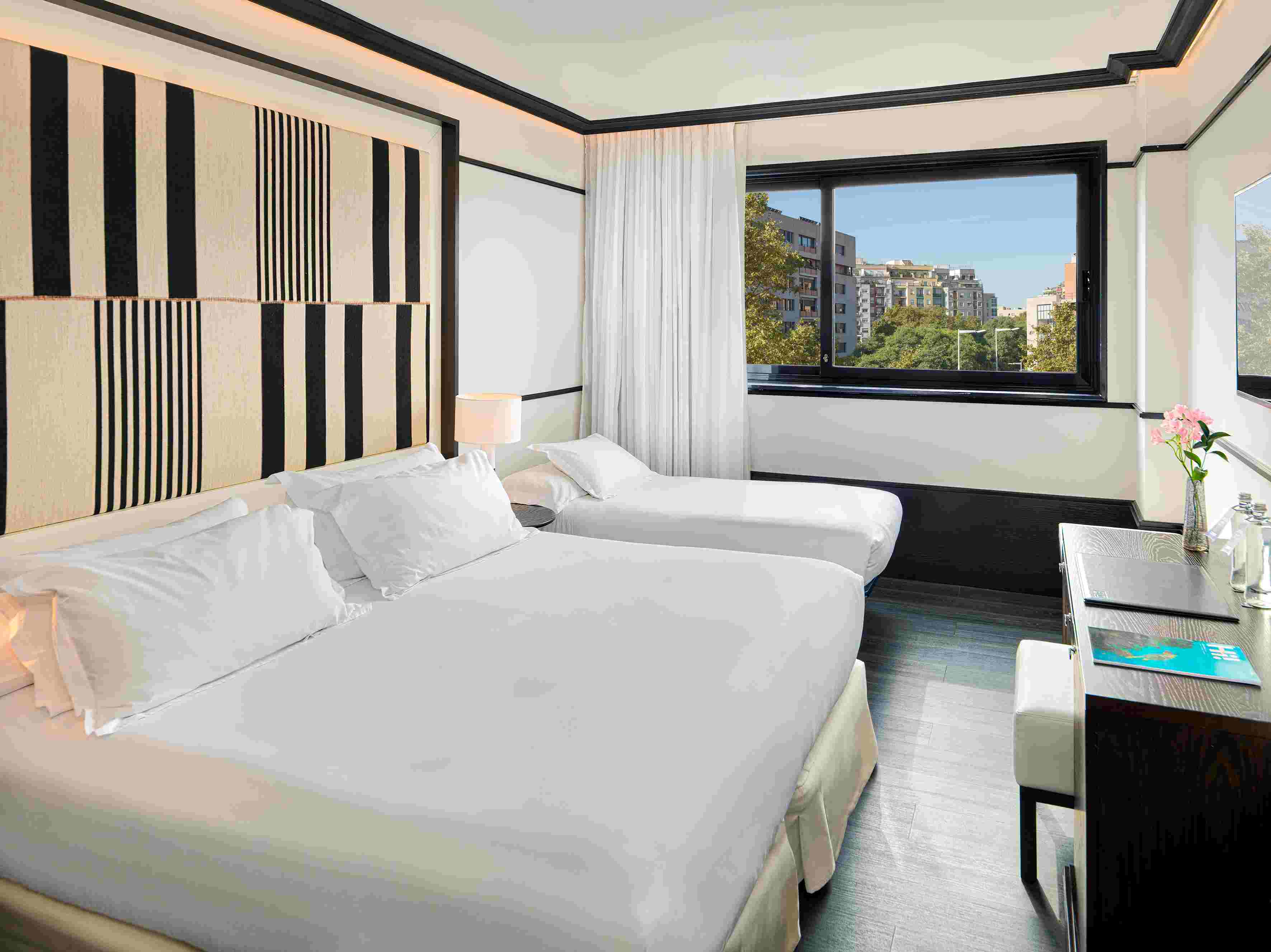 Barcelona, Classic, with Extra Bed