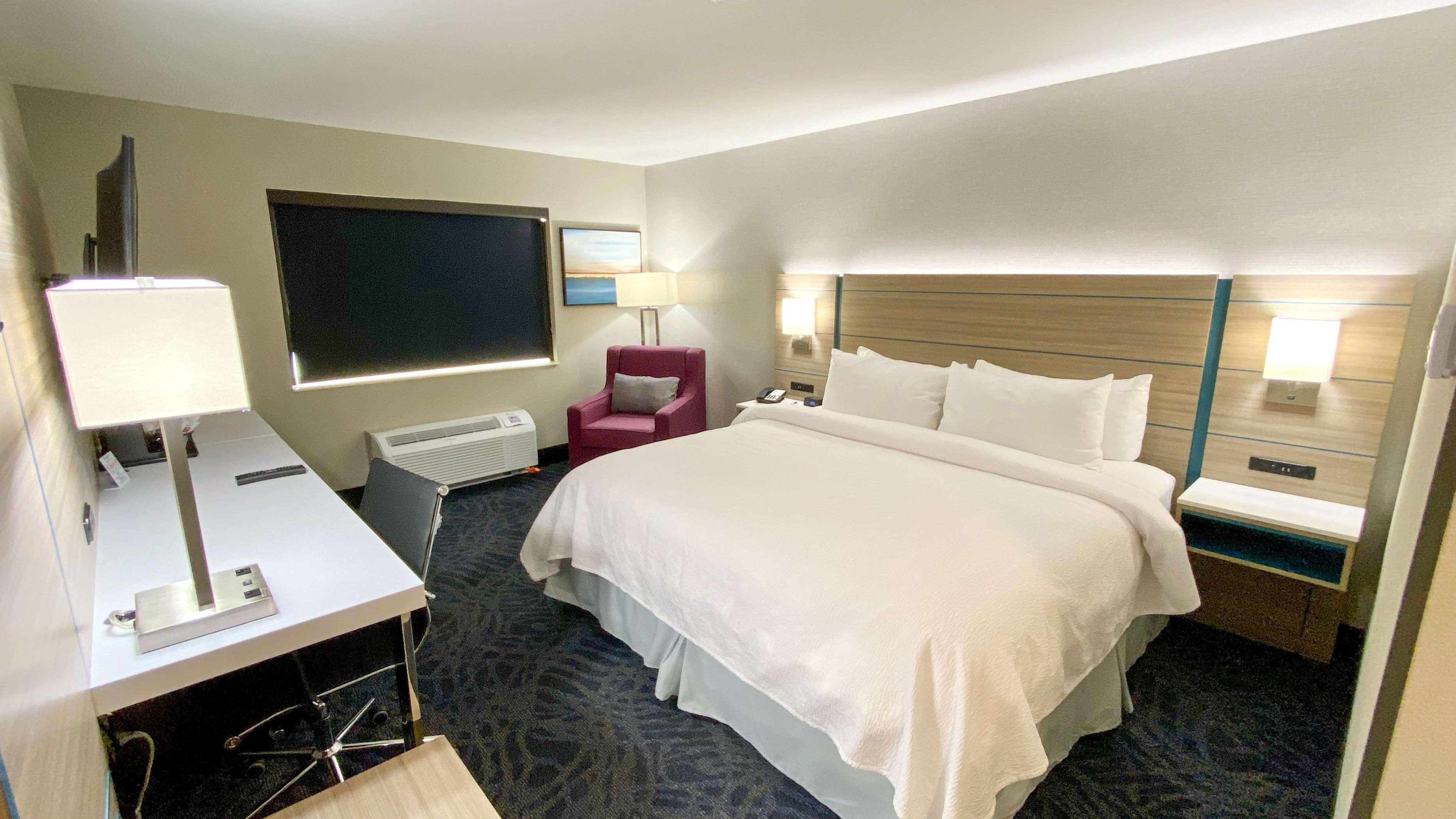 غرفة بسرير كينج لذوي الإعاقة، Best Western Independence Kansas City 8/8