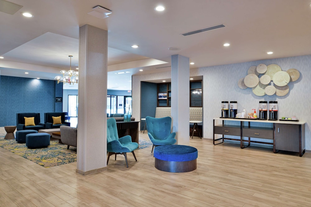 Hampton Inn Cedar Falls Downtown Ia 6/65