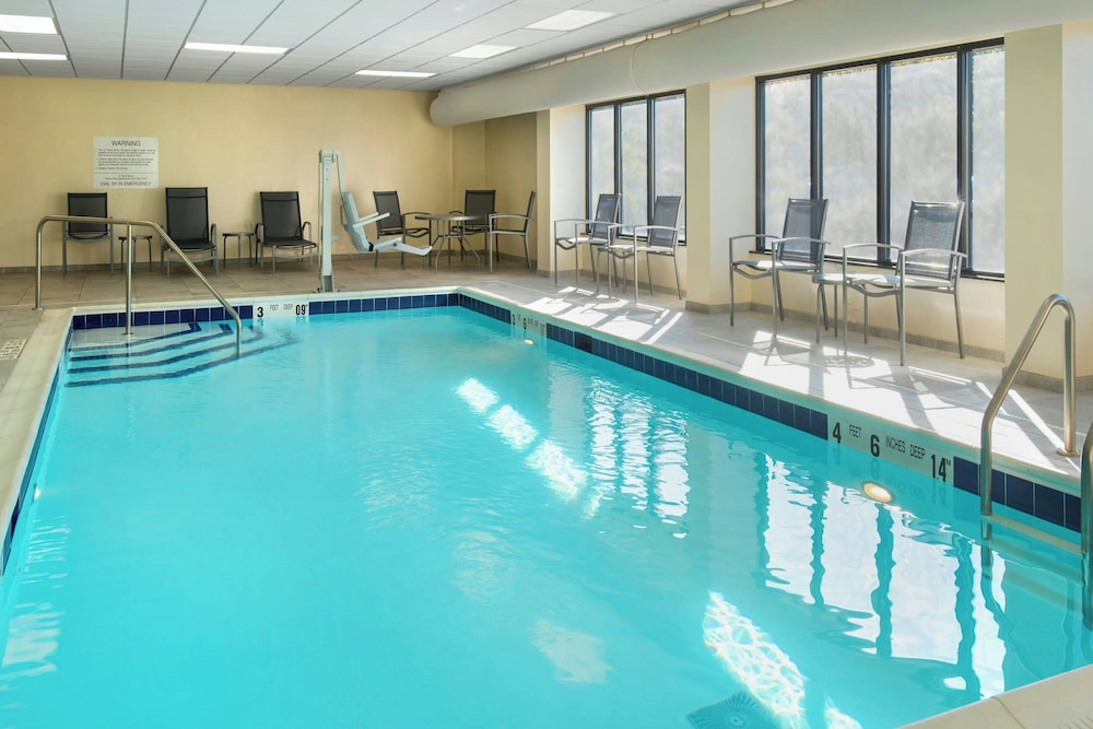 Fairfield by Marriott Inn & Suites Rome NY 25/50