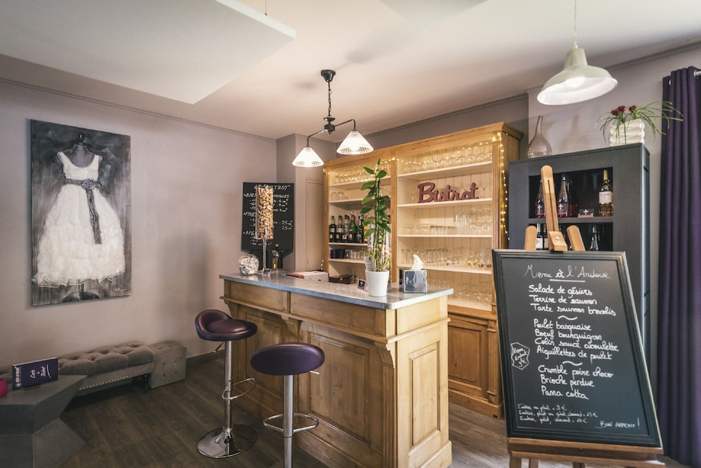 Hotel the Originals Saumur Ouest La Saulaie 8/63