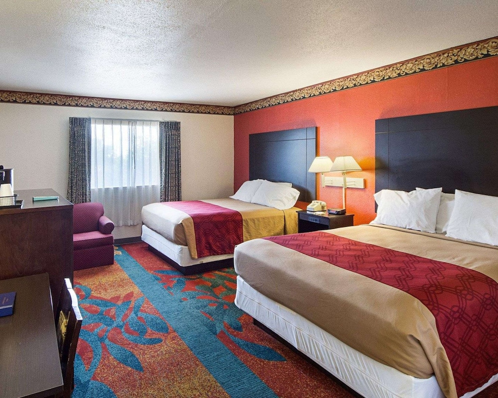 Rodeway Inn San Antonio Lackland AFB - SeaWorld 29/66