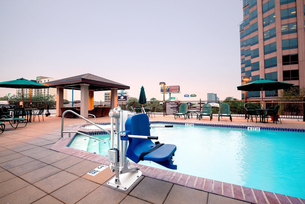 Staybridge Suites San Antonio-Airport 8/56