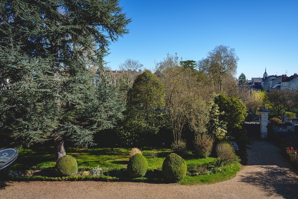 Chateau de Verrieres 42/52