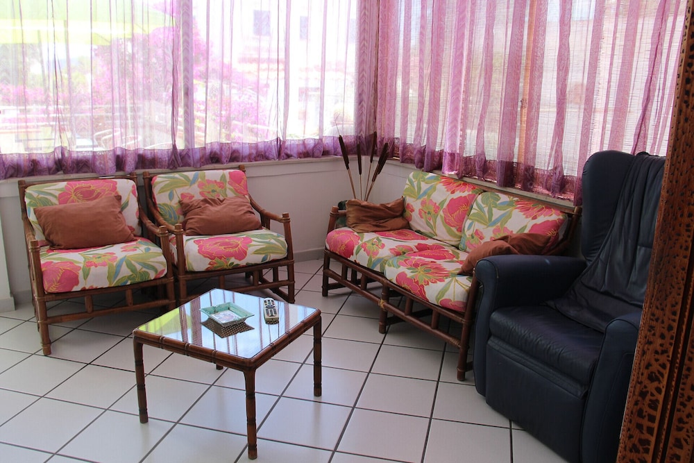 Villa Cecilia 27/50