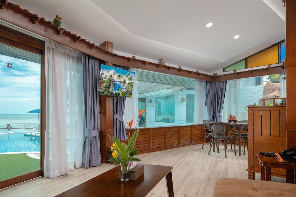 Chaba Cabana Beach Resort 8/50