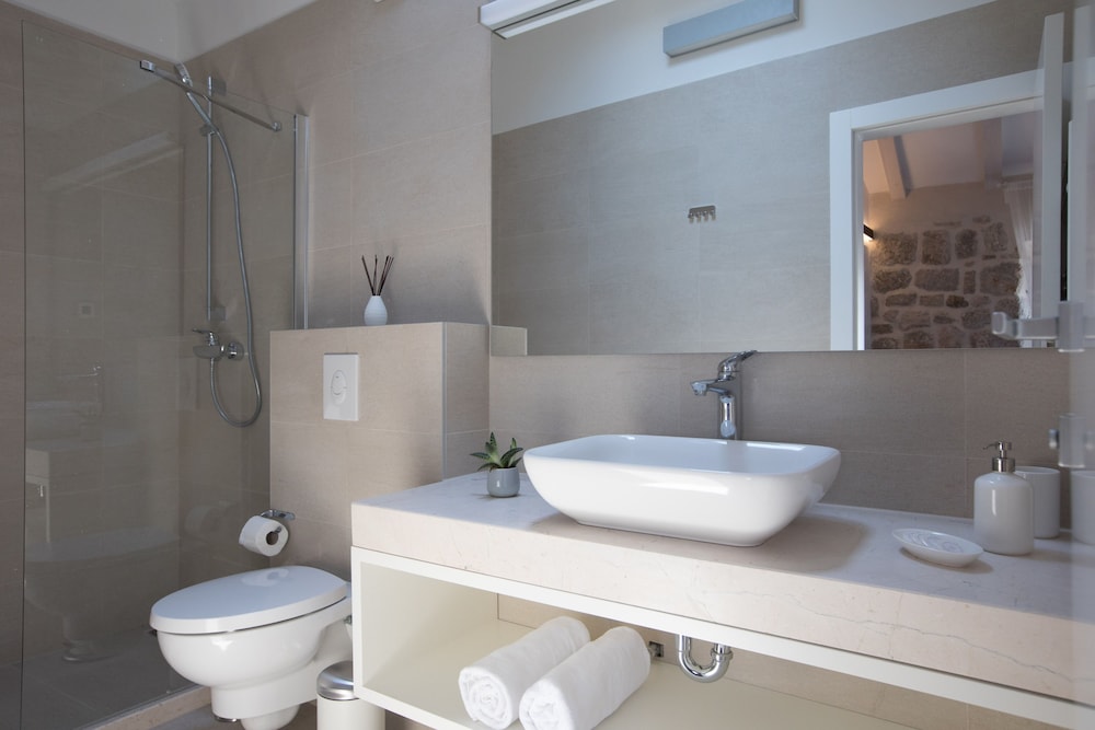 Bova Luxury Rooms 28/36