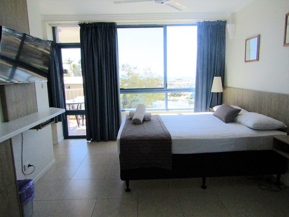 Coral Sea Vista Apartments 24/58