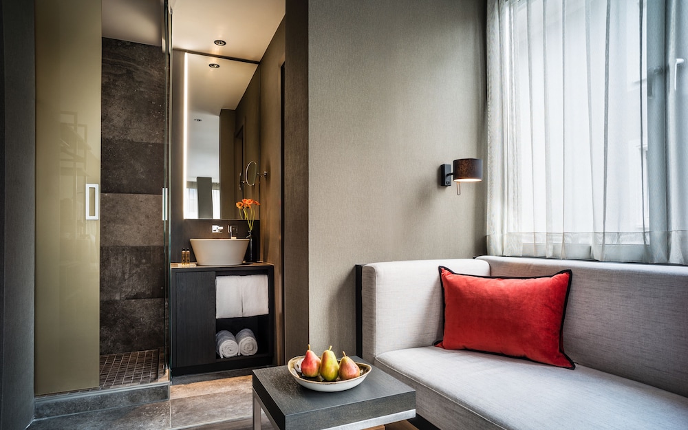 SAKS Urban Design Hotel Frankfurt 36/50