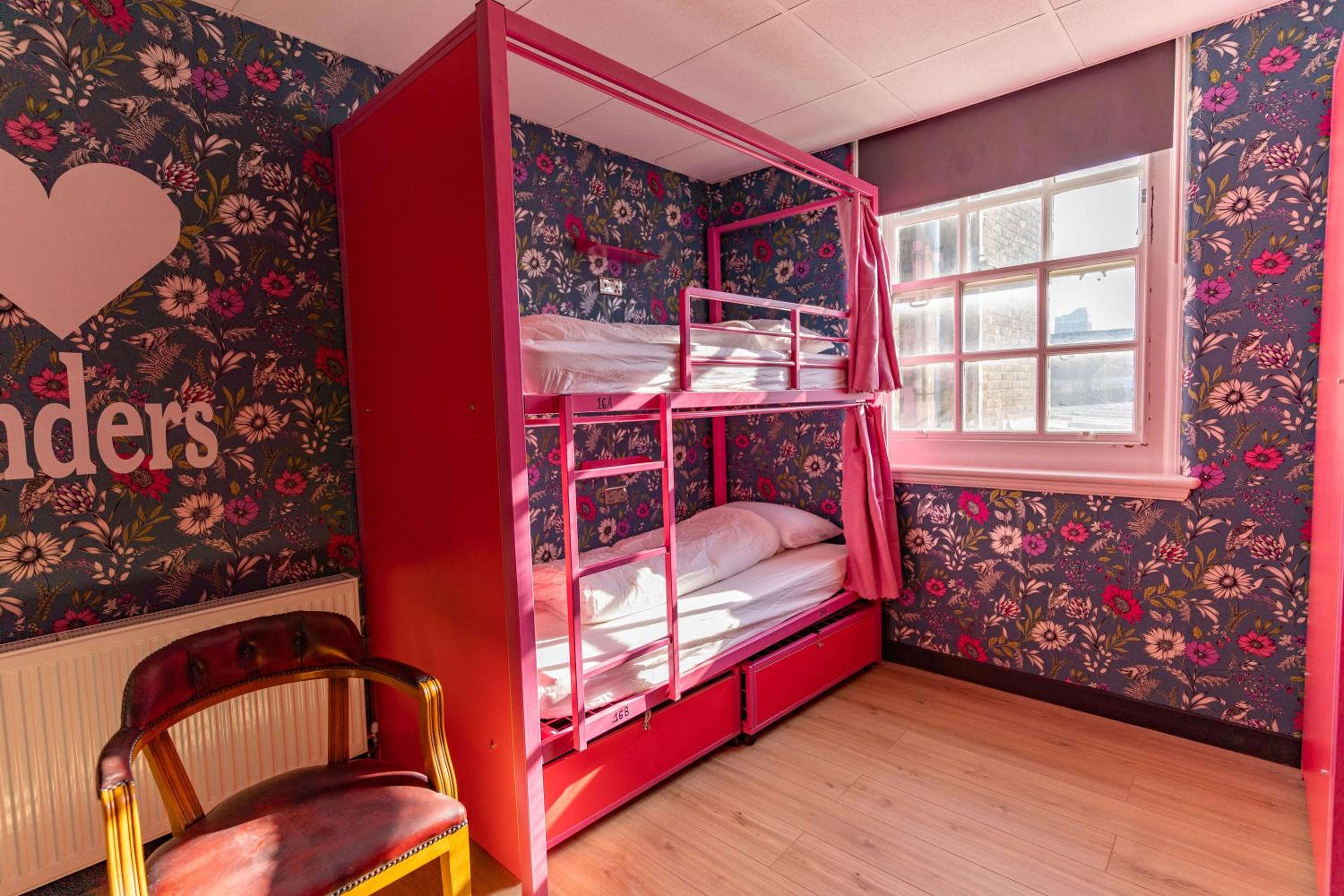 Female Dorm, Female Only, 8 Beds