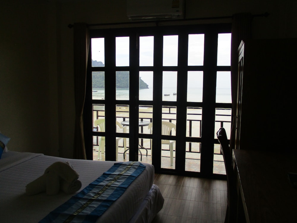 Phi Phi Green House 24/49