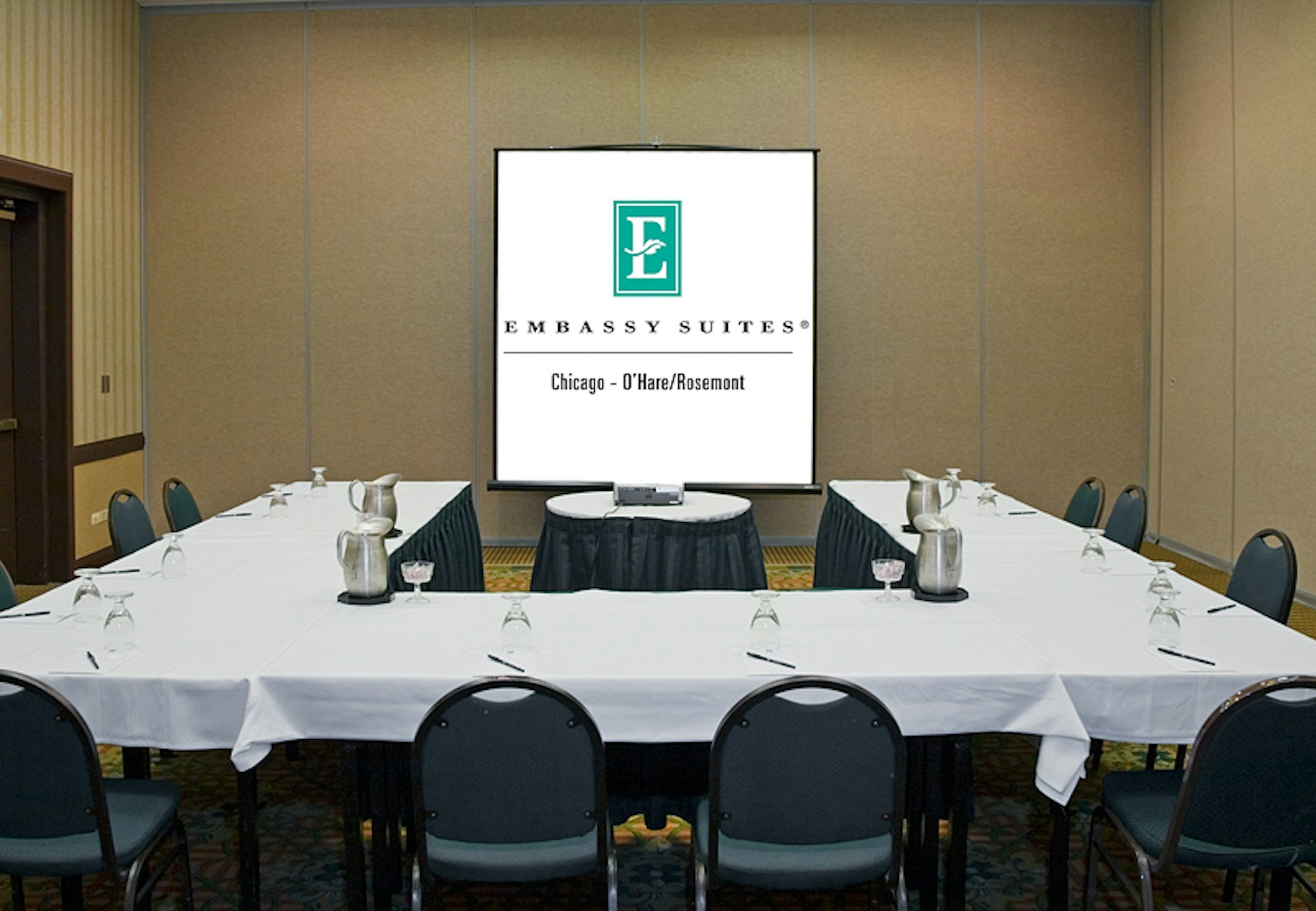 Embassy Suites by Hilton Chicago O'Hare Rosemont 52/64