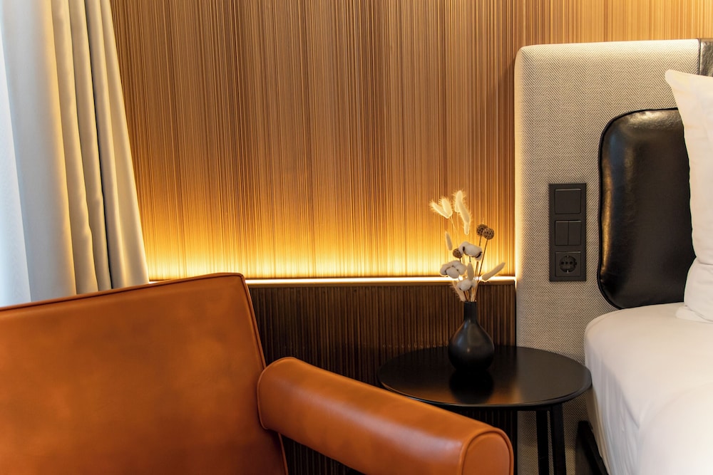 MUZE Hotel Dusseldorf - Handwritten Collection 39/49