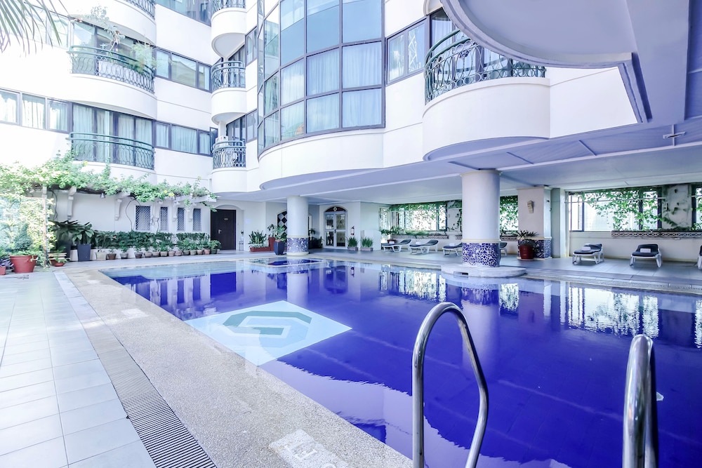 Makati Palace Hotel 43/50