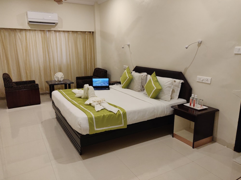 Chandra Inn 17/50