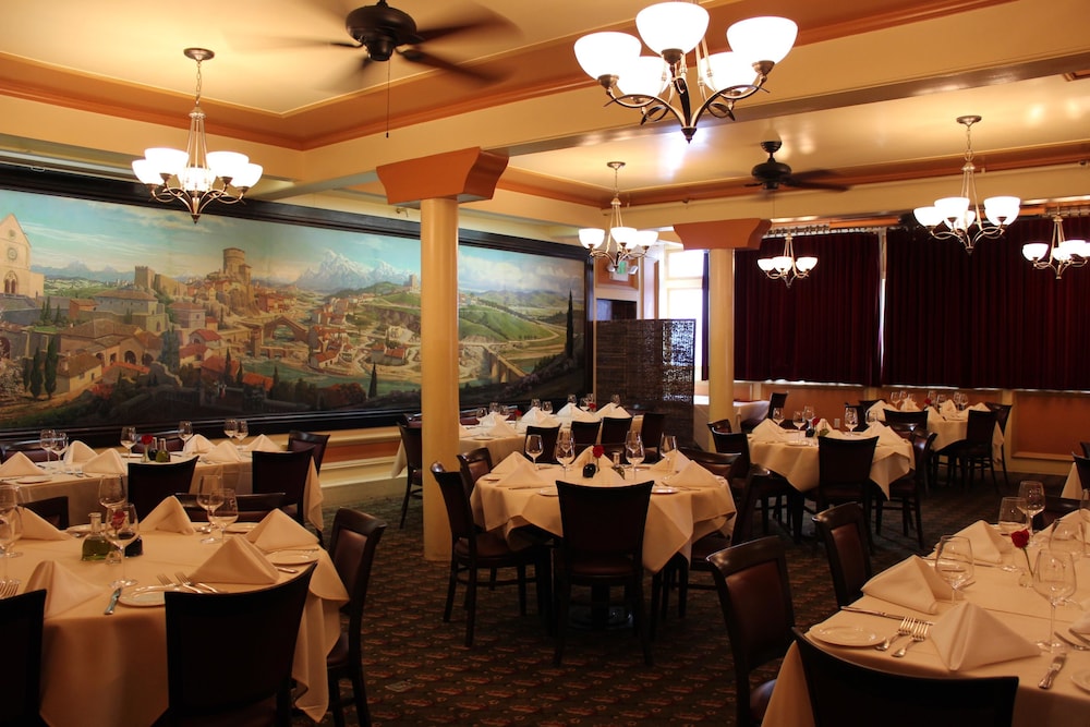 San Remo Hotel 33/50