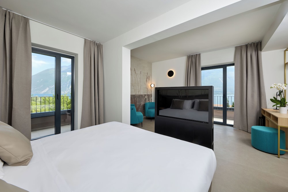 Hotel Royal Village 12/36