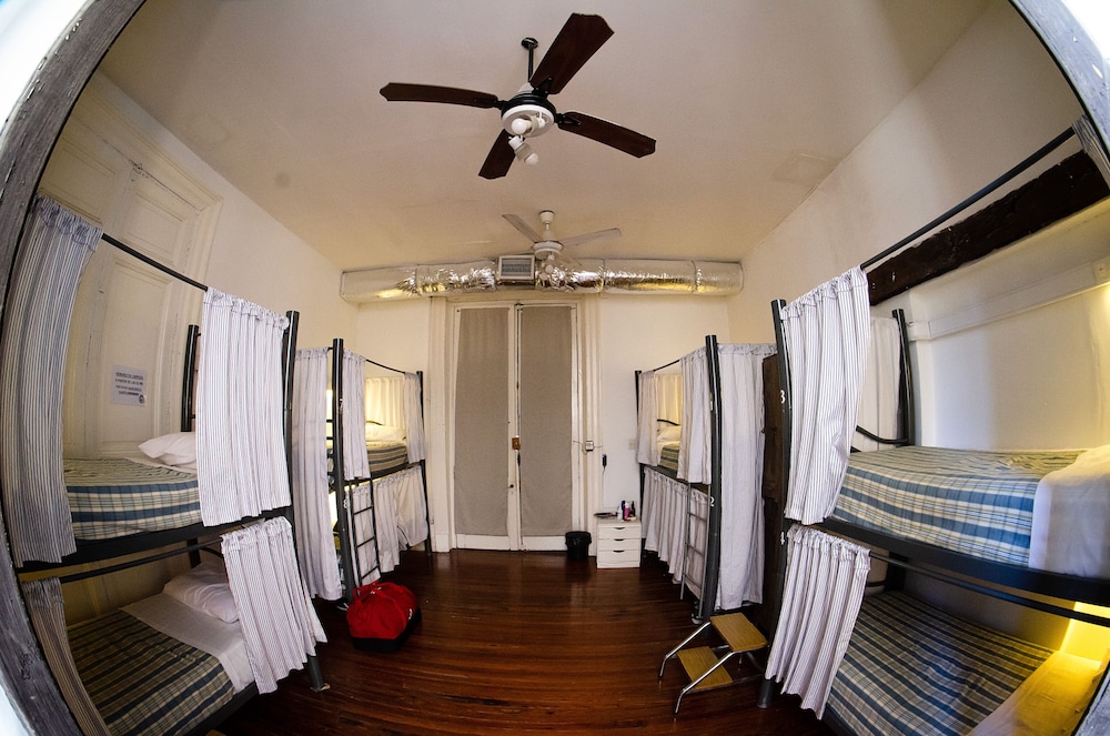 BA Stop Hotel House 27/50