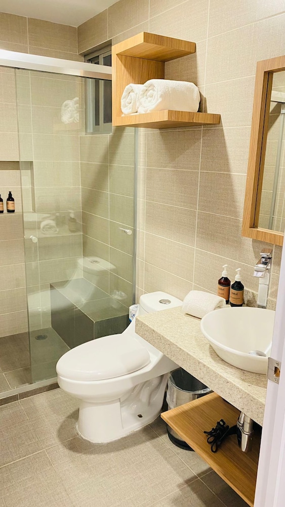 Suites Boutique Dawat 50/50