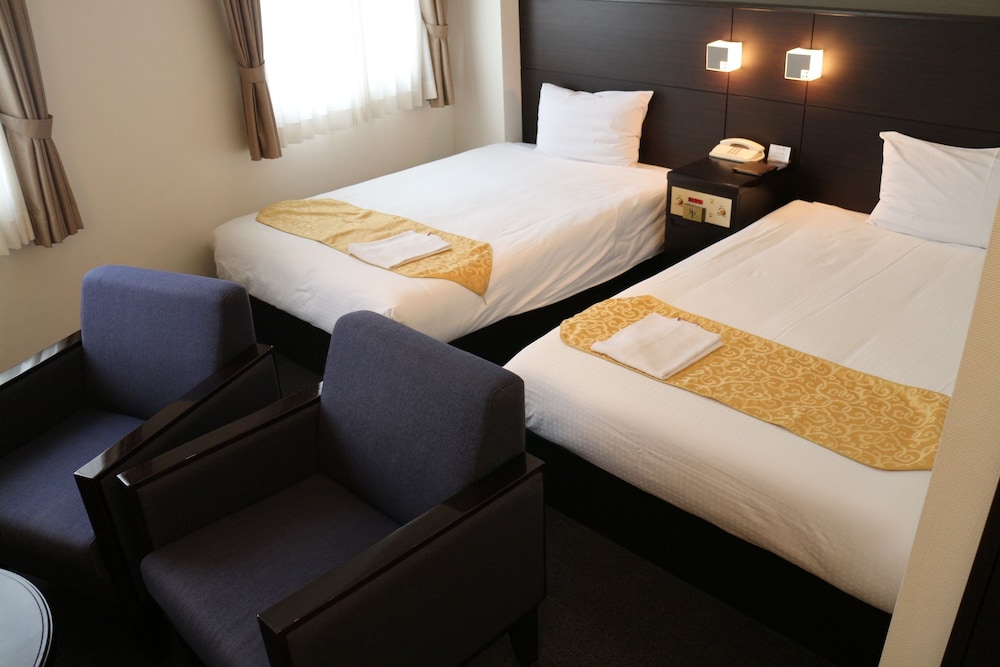 Moderate, Twin Beds, Smoking