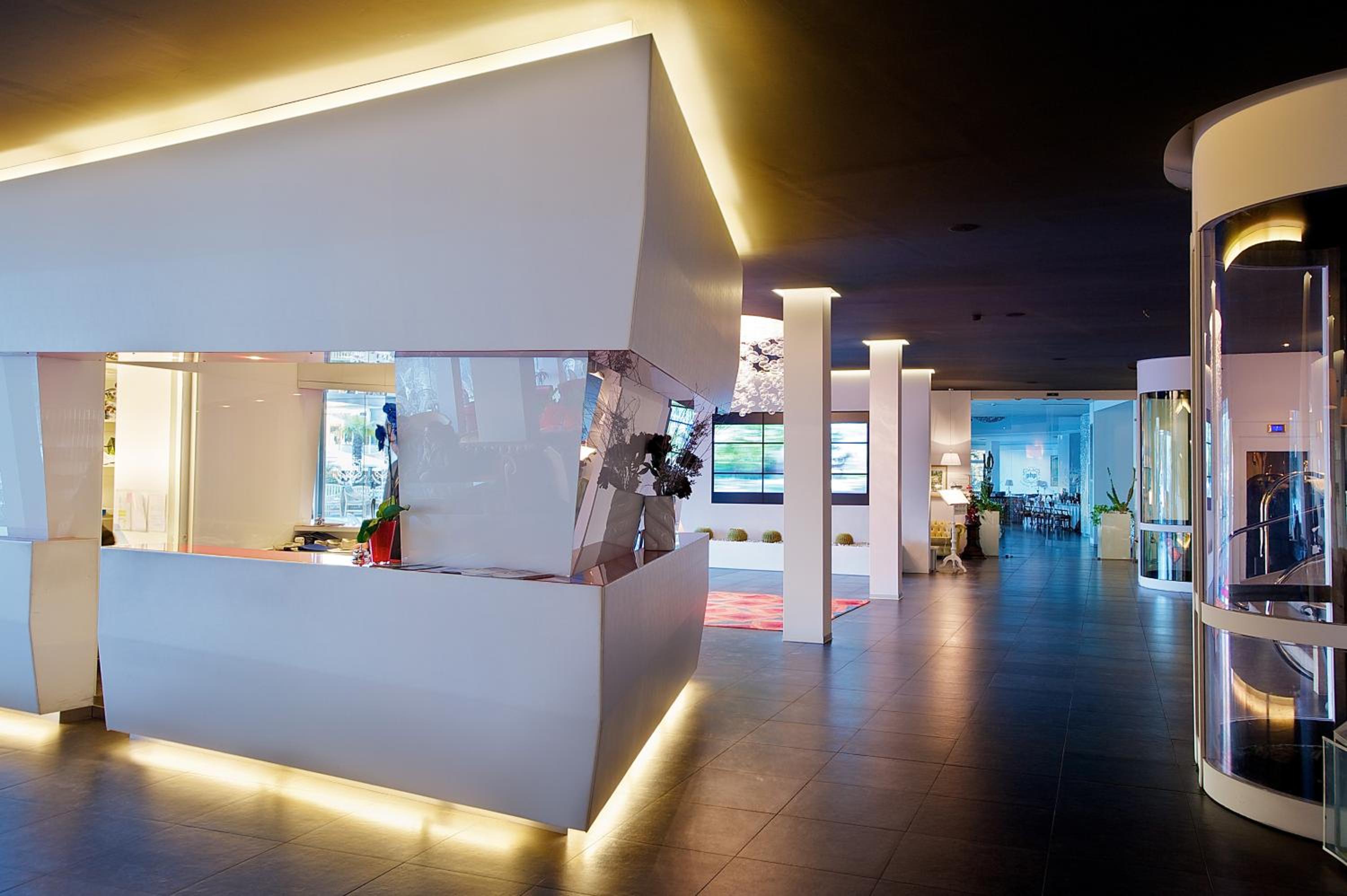 Panoramic Hotel Plaza 8/62