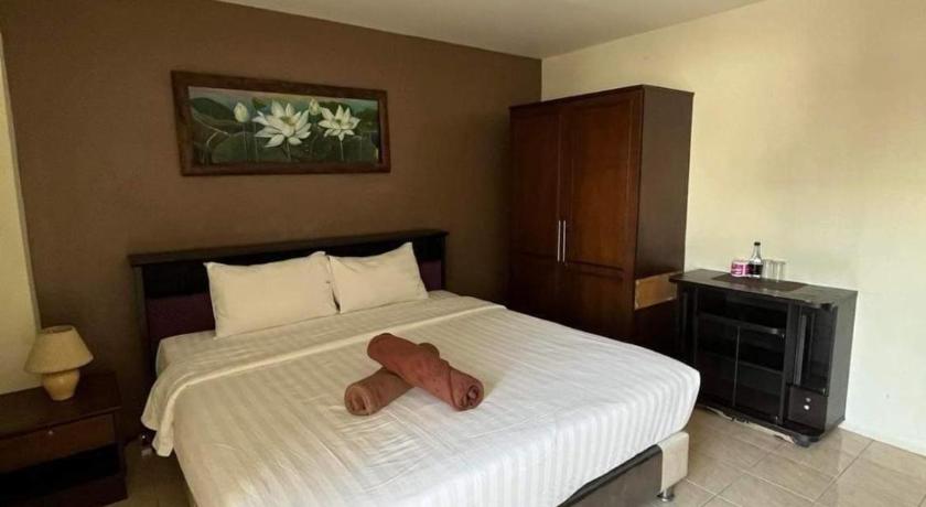The Links Hotel Pattaya 5/24