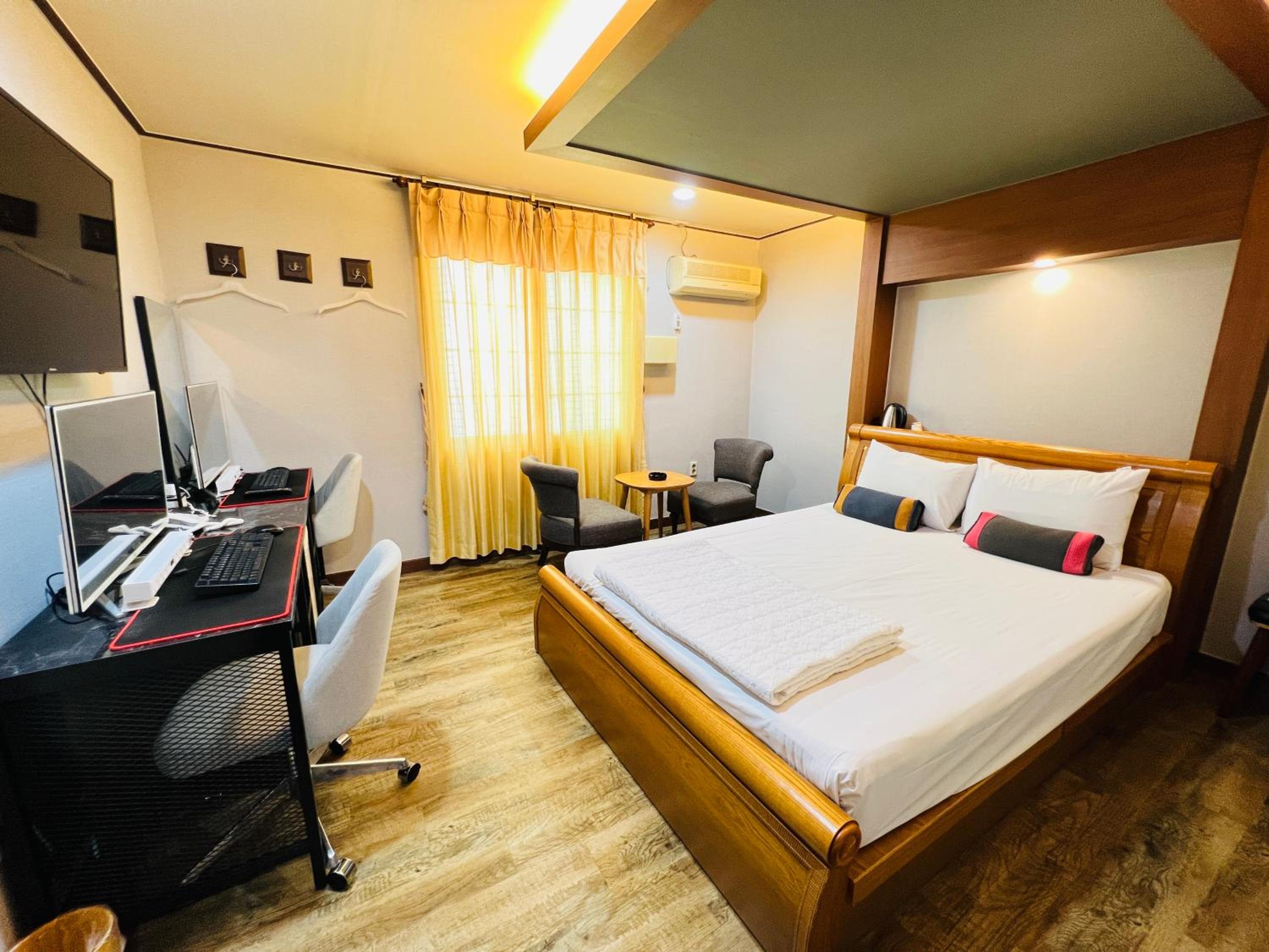 Sweet Hotel 27/47