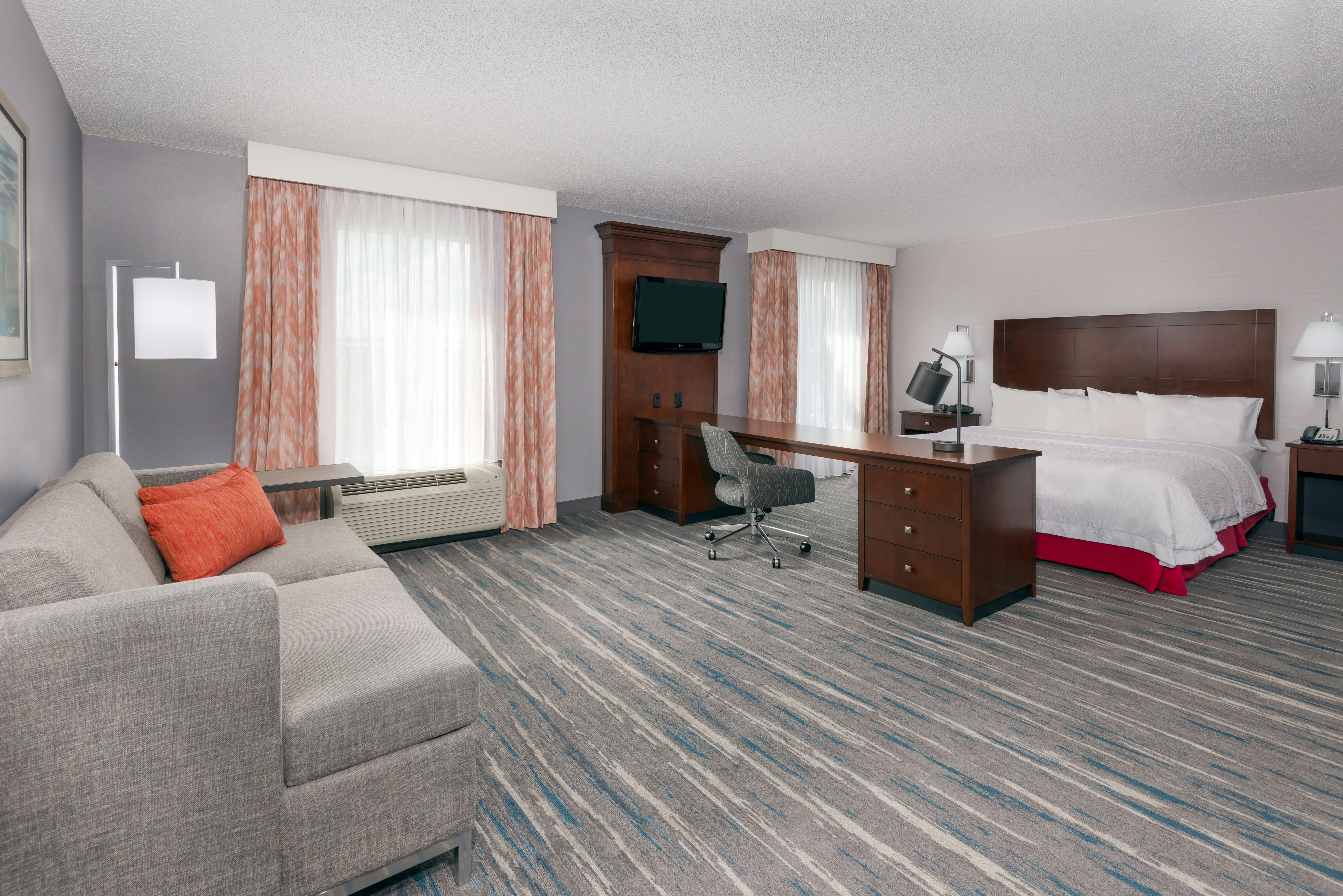 STUDIO, KING BED, ACCESSIBLE
