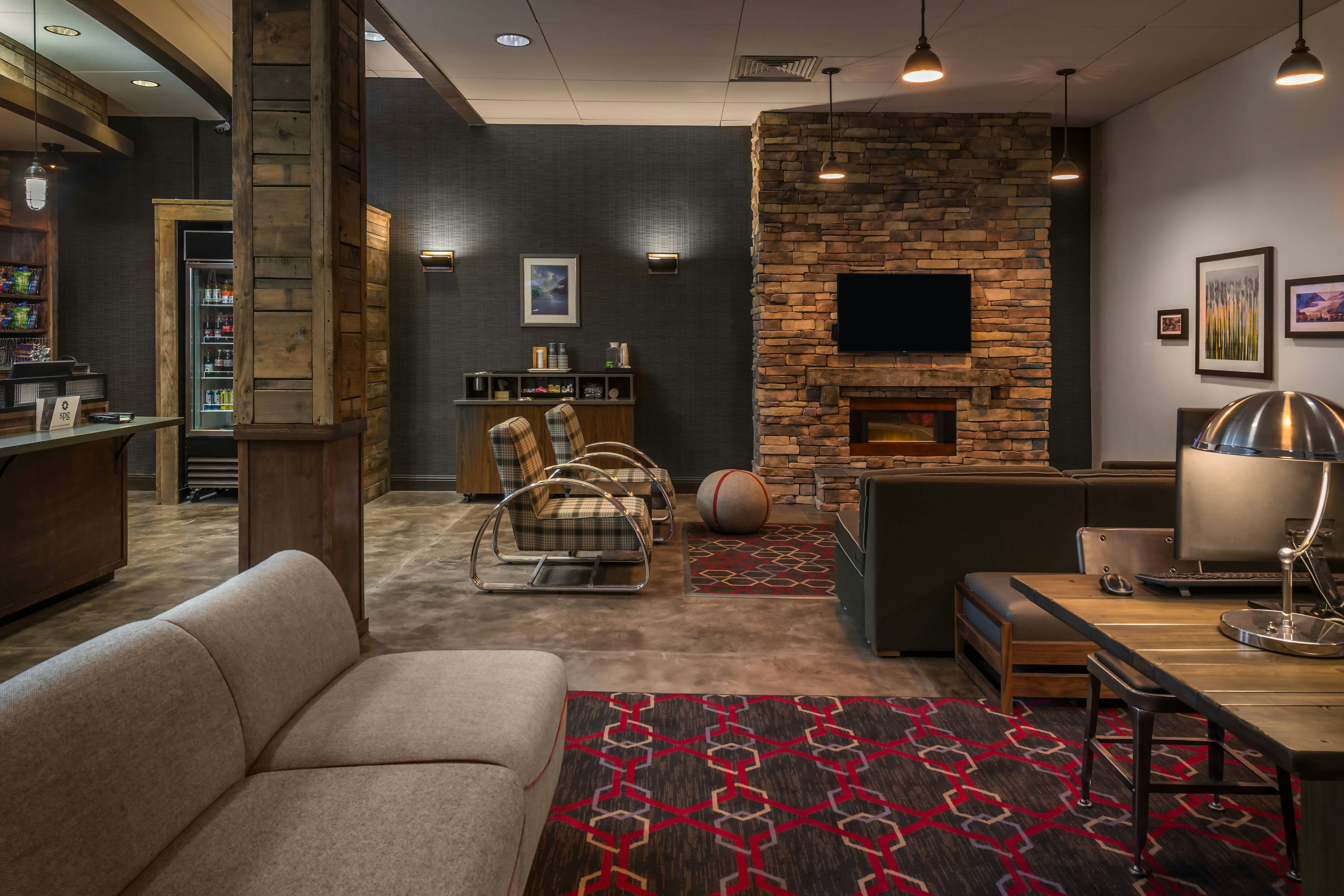 Four Points By Sheraton Juneau 16/25