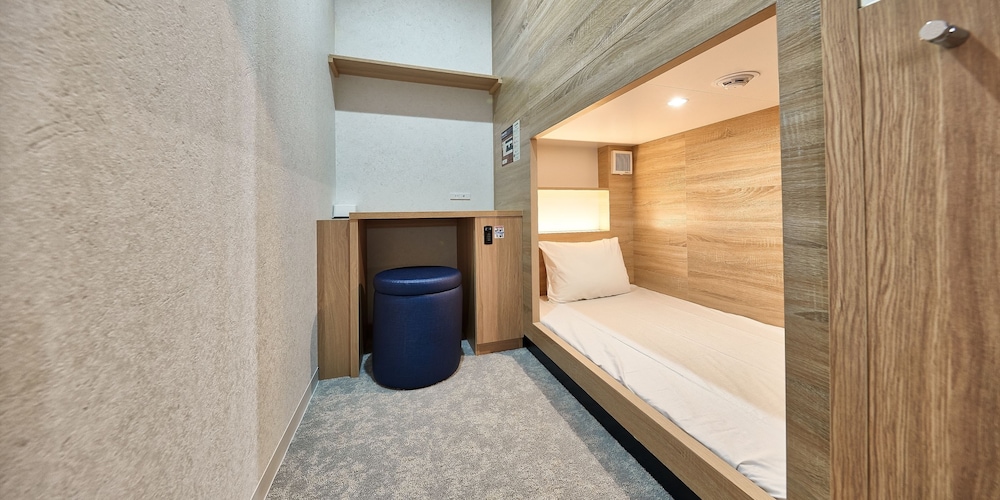 CABIN & HOTEL ReTIME 33/50