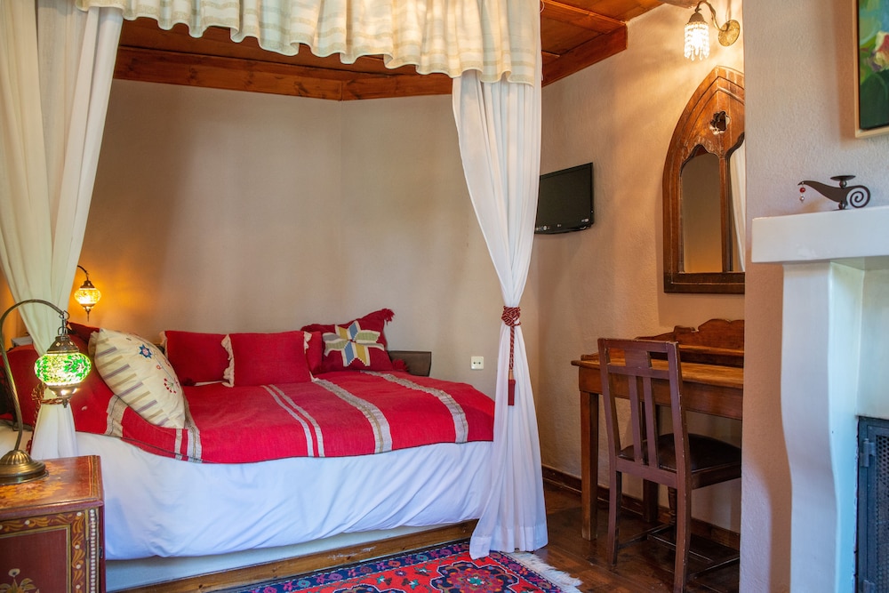 Room, Double Bed