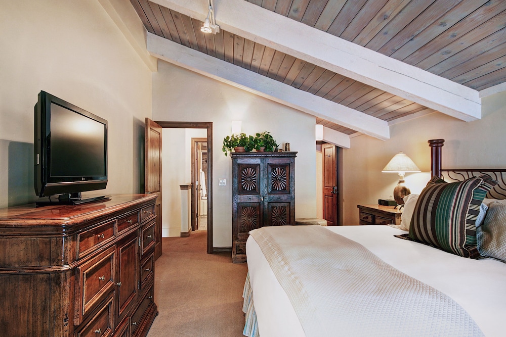 Lodge at Vail Rock Resorts 16/81