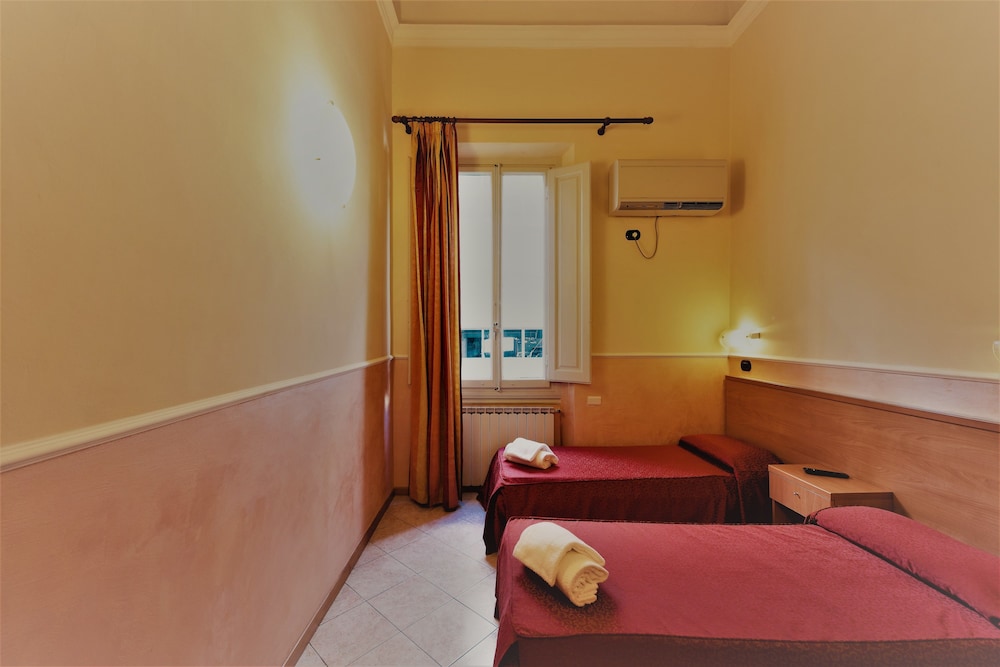 Florence Hotel Palazzuolo 19/47