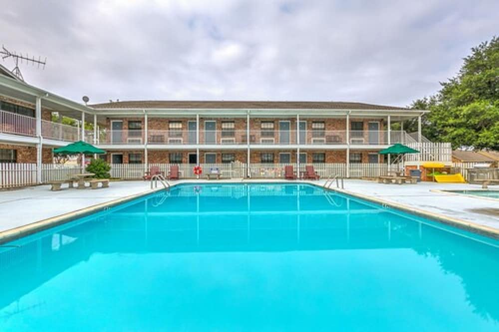 Plantation Inn 29/50