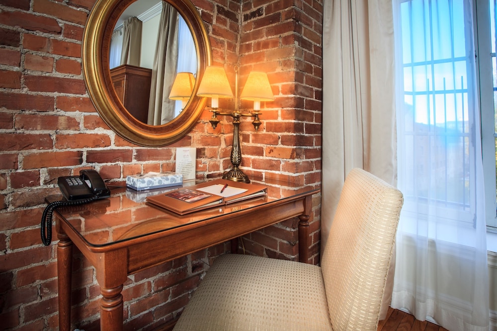 Auberge Bonaparte 36/60