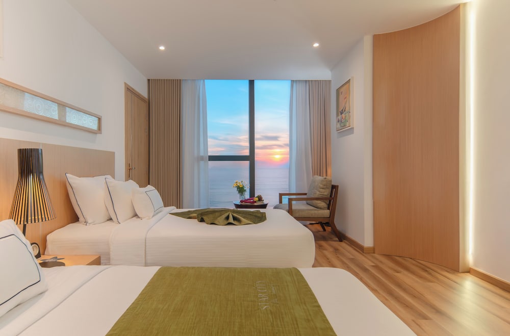 1 BEDROOM, PREMIUM, STUDIO, OCEAN VIEW